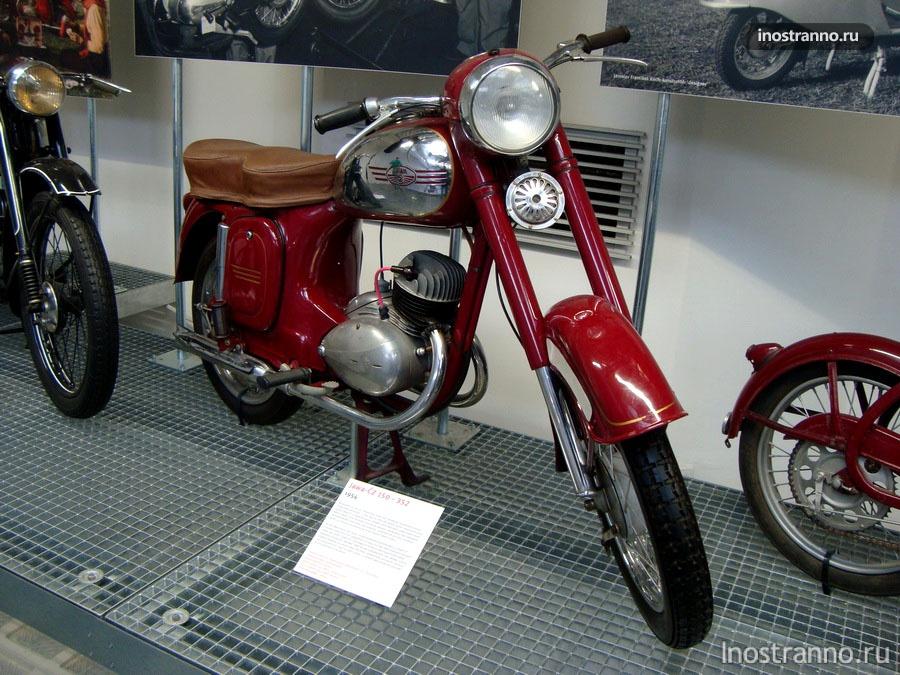 Мотоцикл Jawa-ČZ 150/352