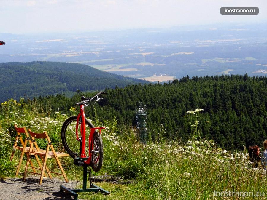 велосипед и горы в Чехии