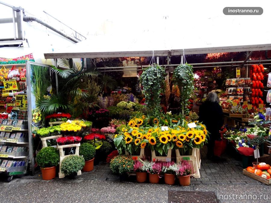 плавучий цветочный рынок в Голландии