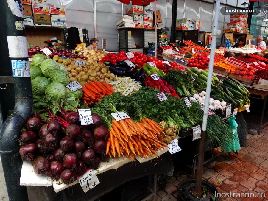 овощи на рынке в Бургасе