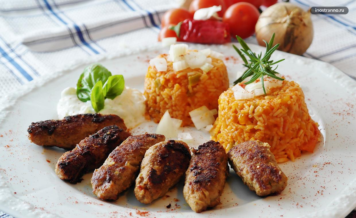  Чевапчичи мясное сербское блюдо