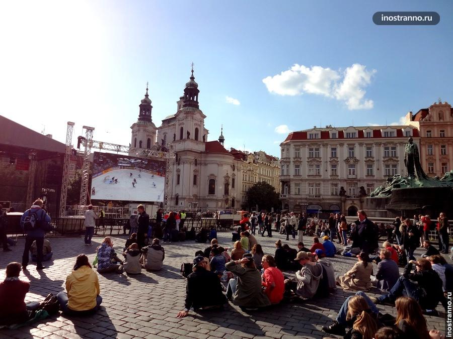 Экран на Староместской площади 