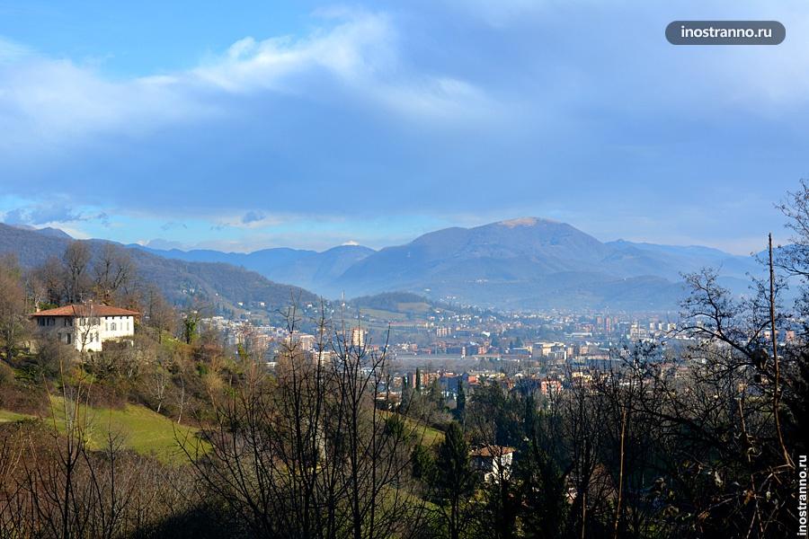 Вид на Альпы в Бергамо