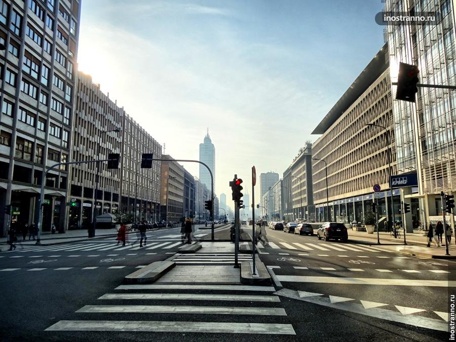 Улица в Милане