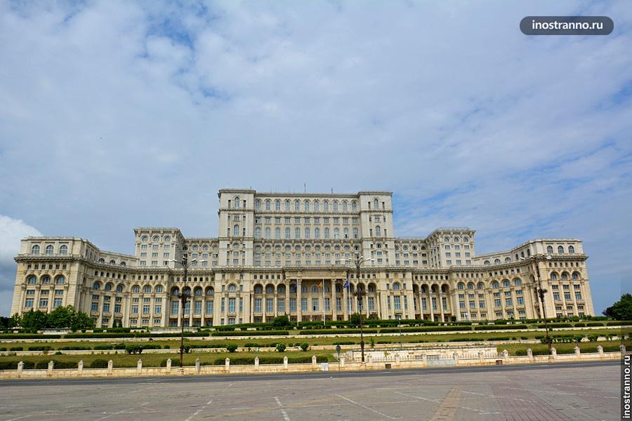 Здание Парламента Бухареста
