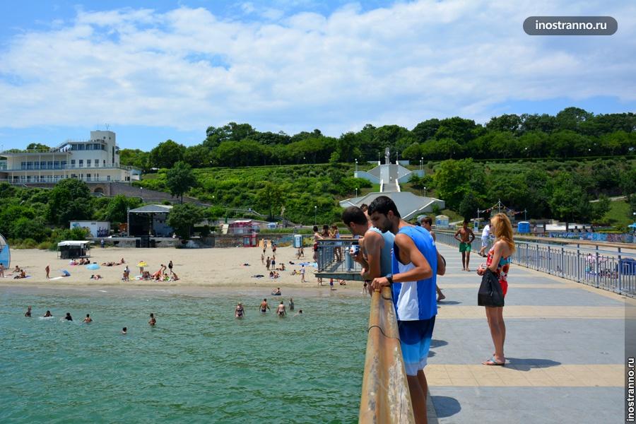 Набережная Черного моря в Бургасе