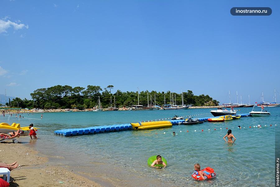 Городской пляж в Кемере