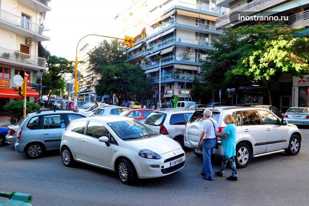 Парковка в Греции
