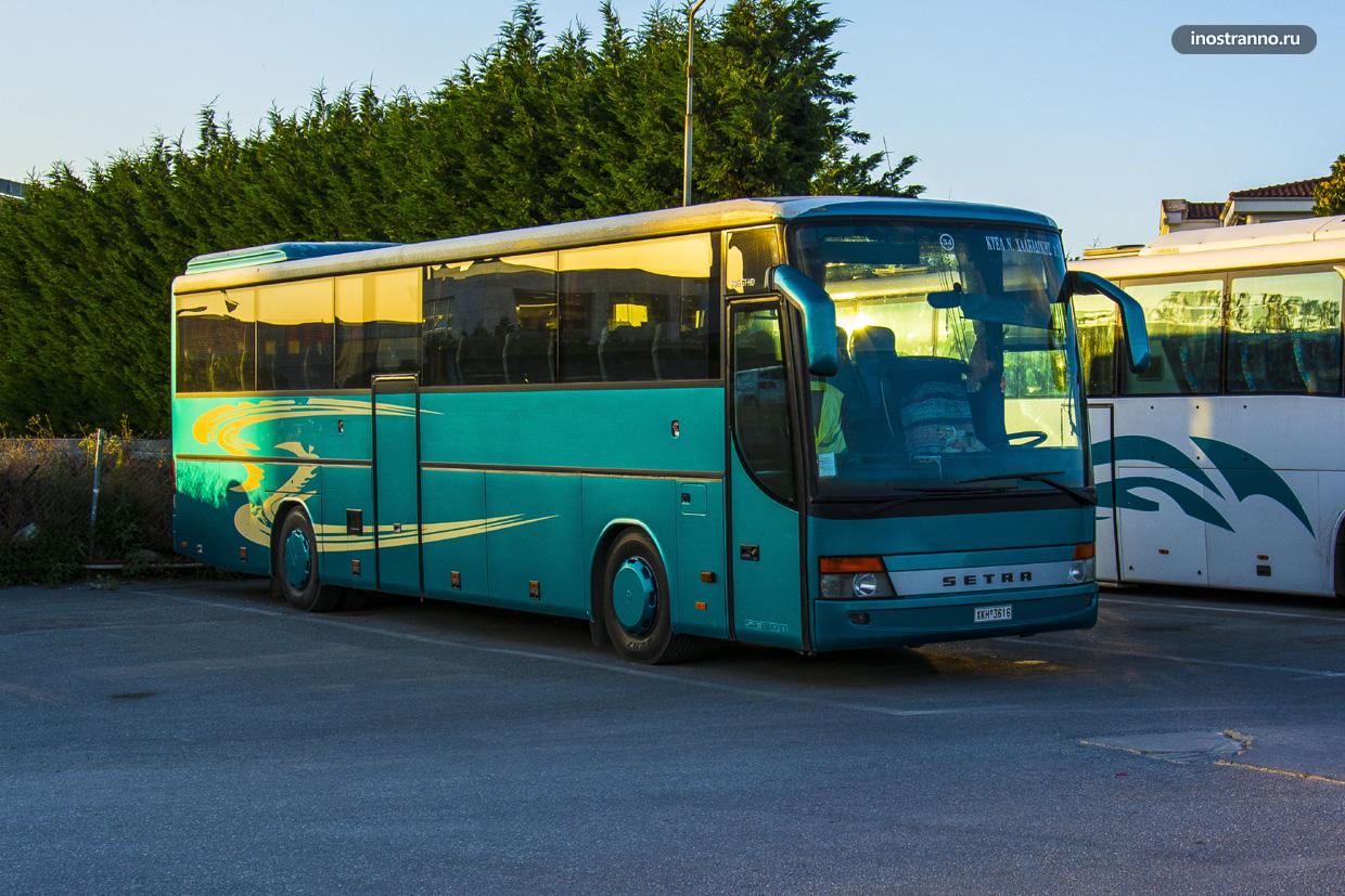 Автобус на Крите