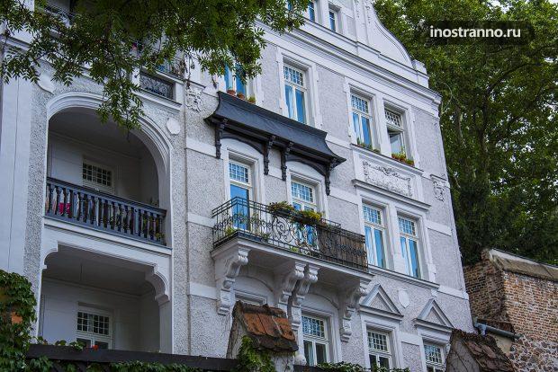 Красивый европейский балкон в Чехии