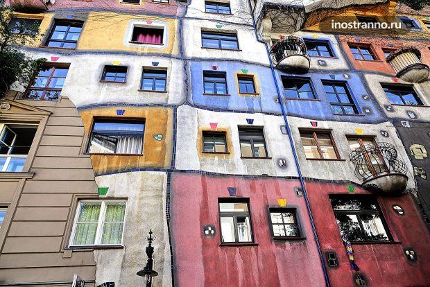 Дом Хундертвассера в Вене