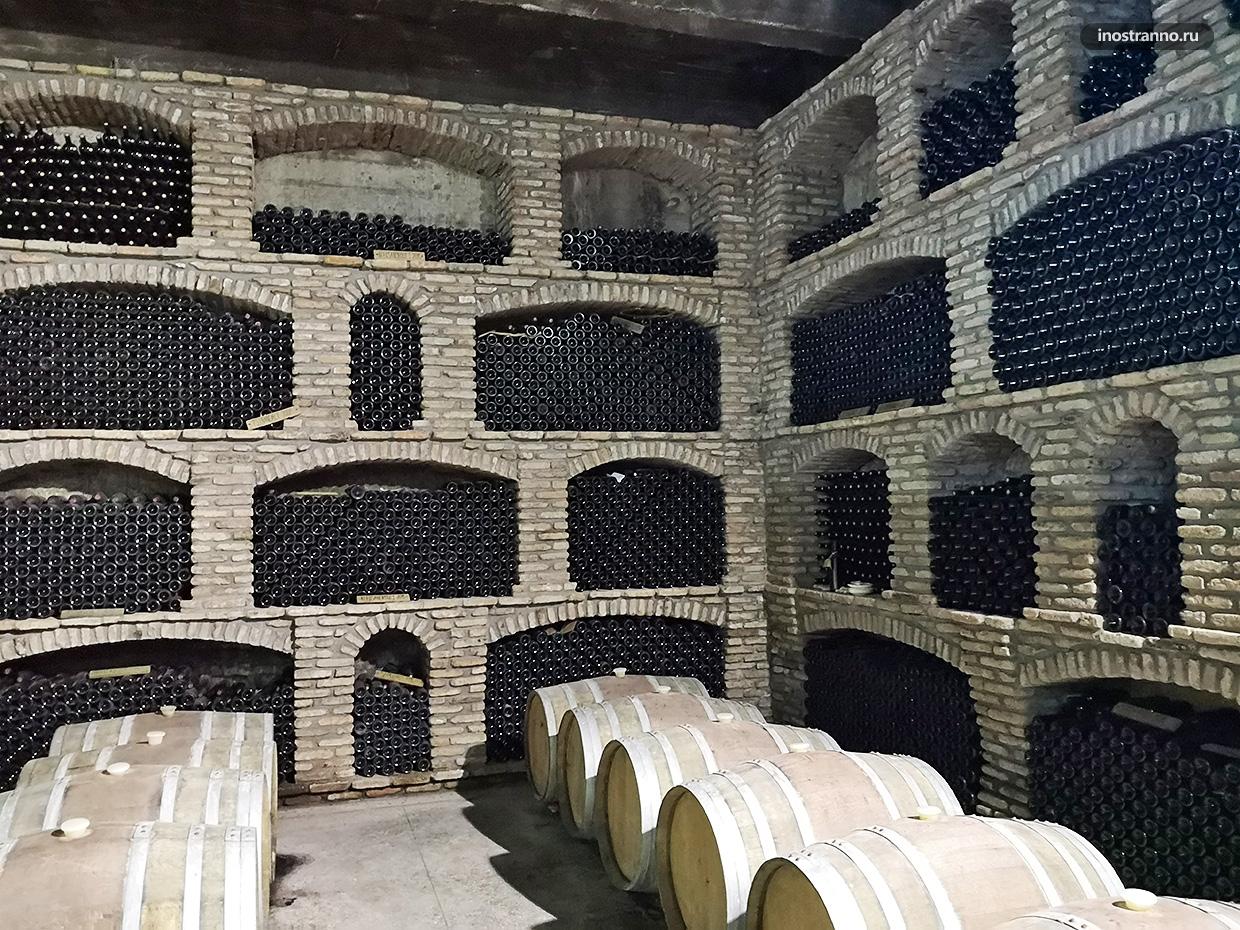 Винный погребок в Грузии