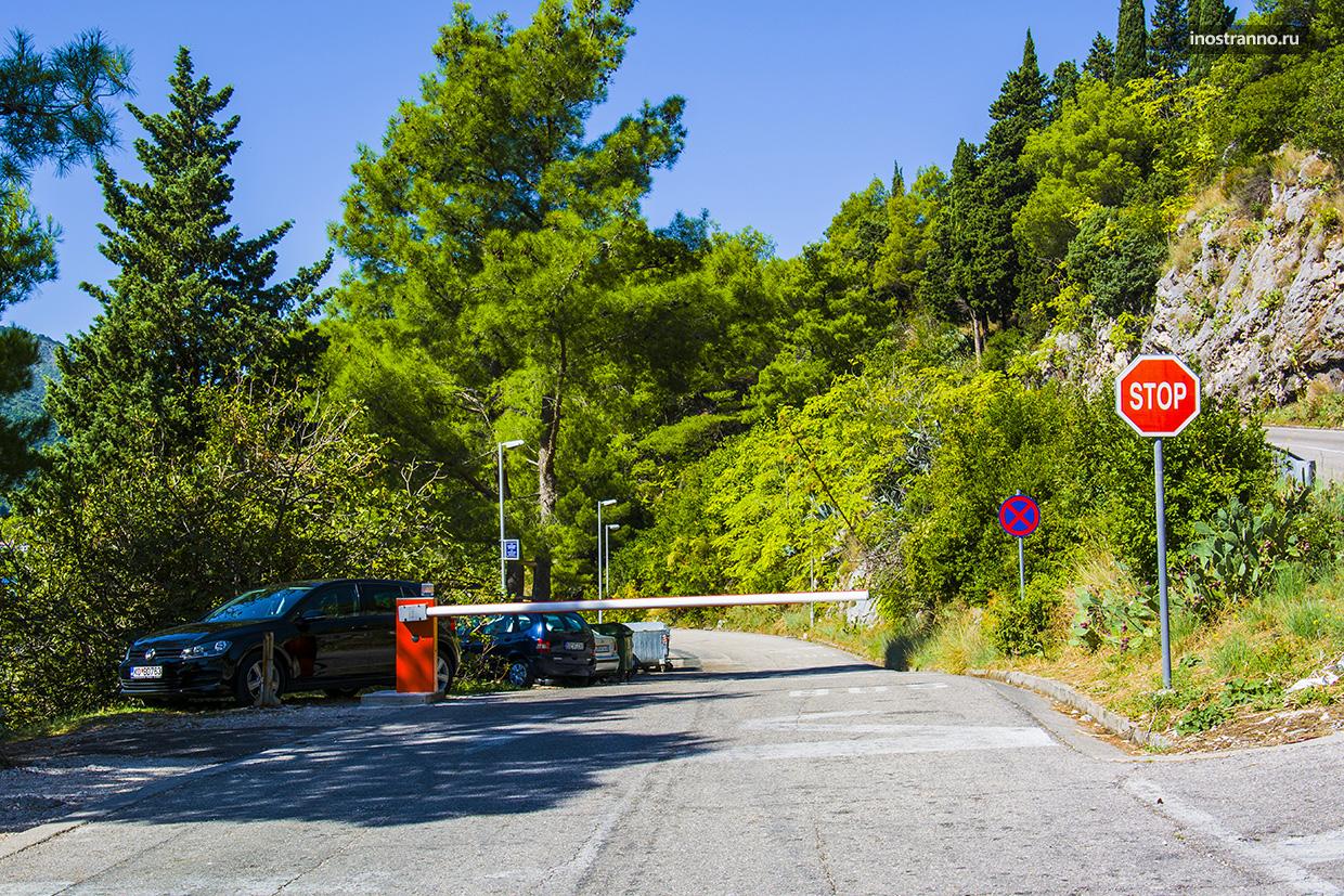 Дорога в Пераст в Черногории