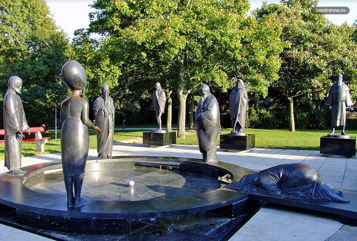 Парк Философов с необычными скульптурами в Будапеште