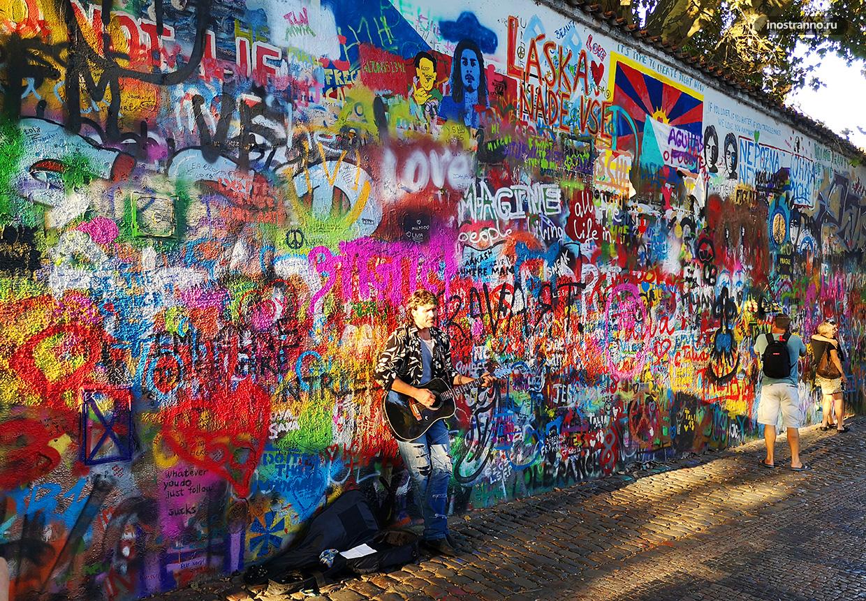 Стена Джона Леннона в Чехии