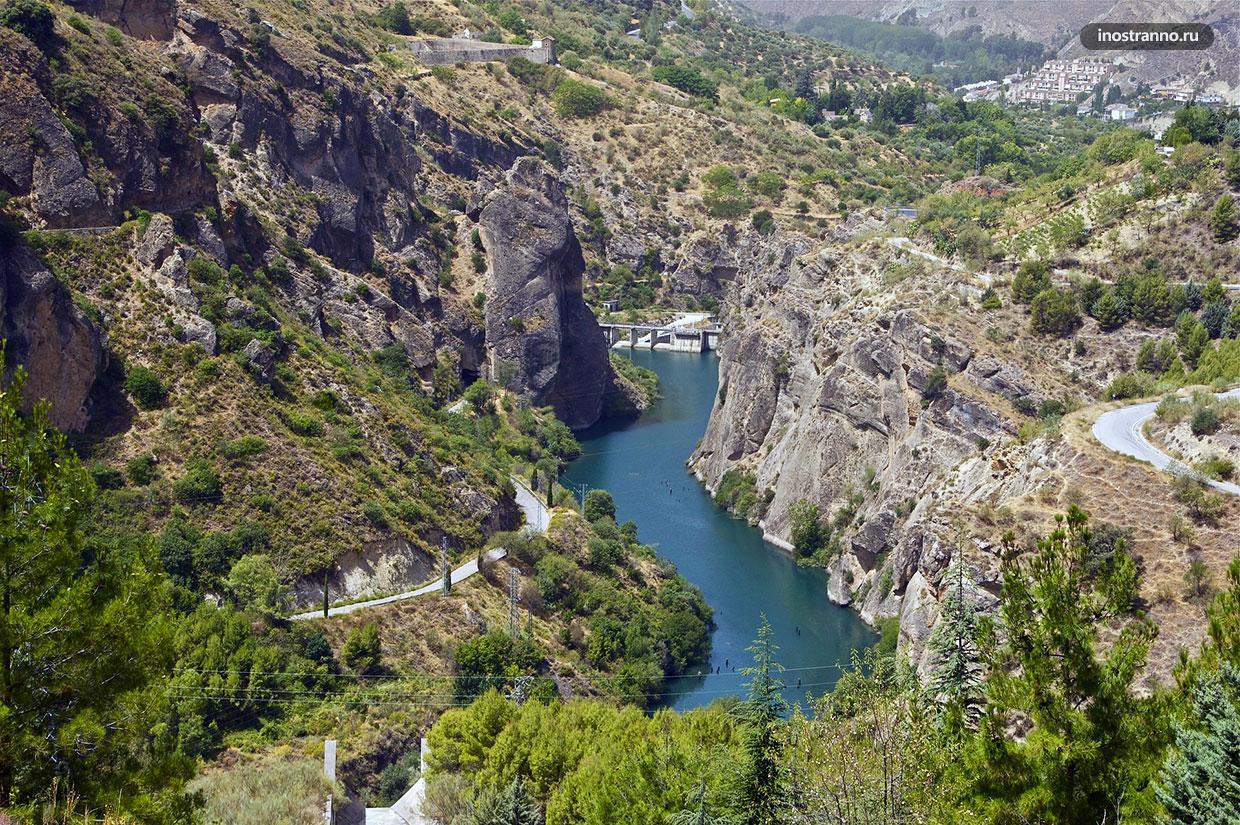 Торкаль-де-Антекера горы в Андалусии