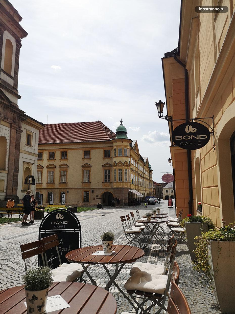 Уютный и тихий чешский город Йичин