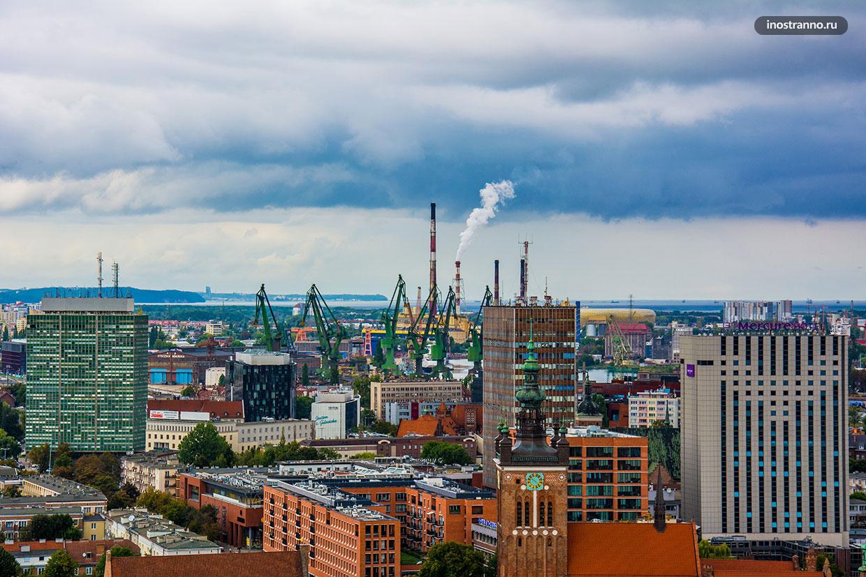 Нефтезавод в Гданьске, Польша
