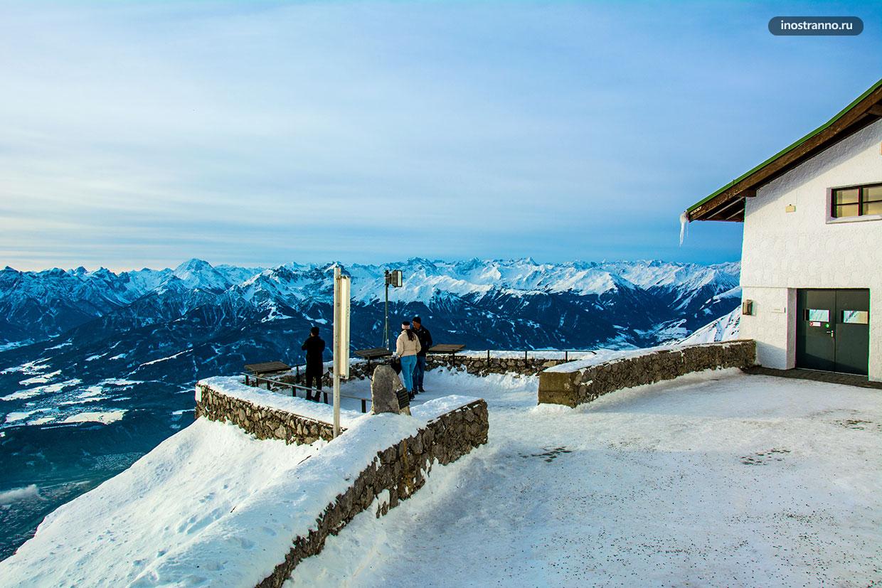 Горнолыжный курорт в Альпах