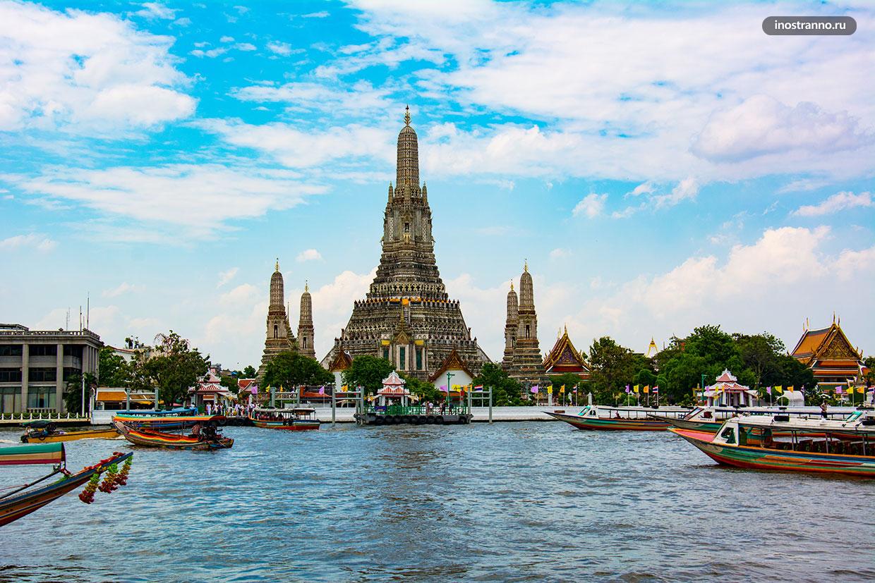 Храм Рассвета в Бангкоке